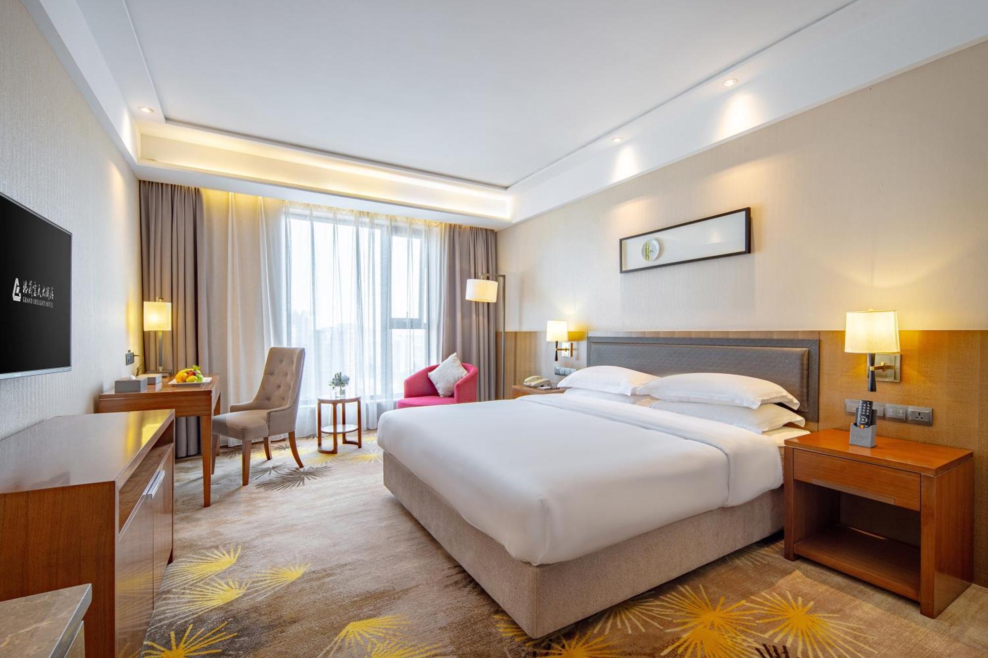 שנג'ן Wan Yue Grand Skylight Hotel מראה חיצוני תמונה