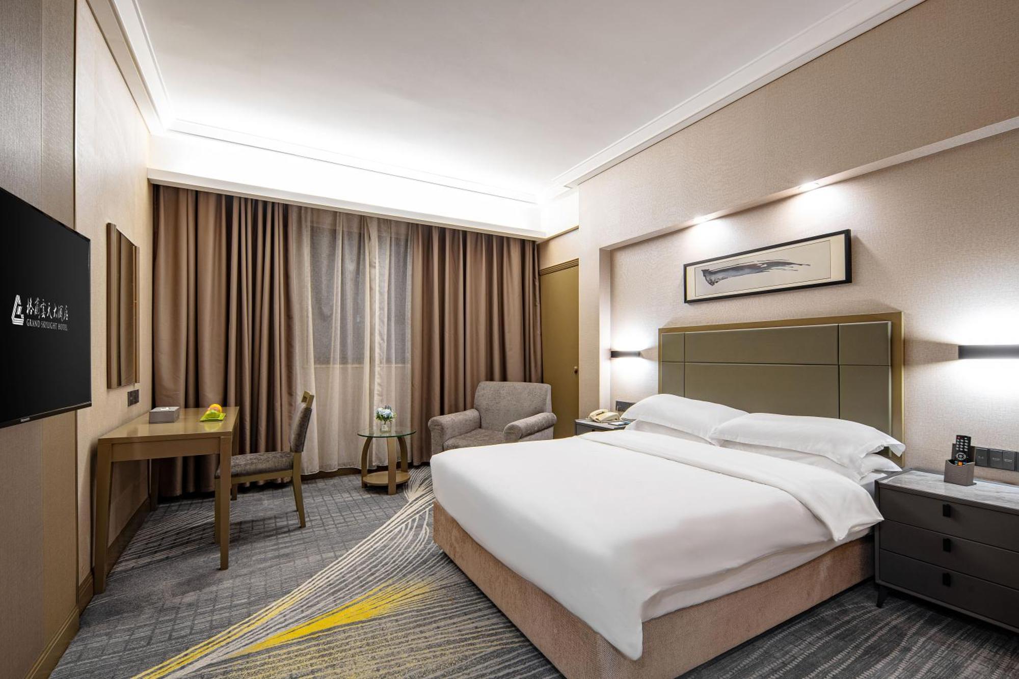 שנג'ן Wan Yue Grand Skylight Hotel מראה חיצוני תמונה