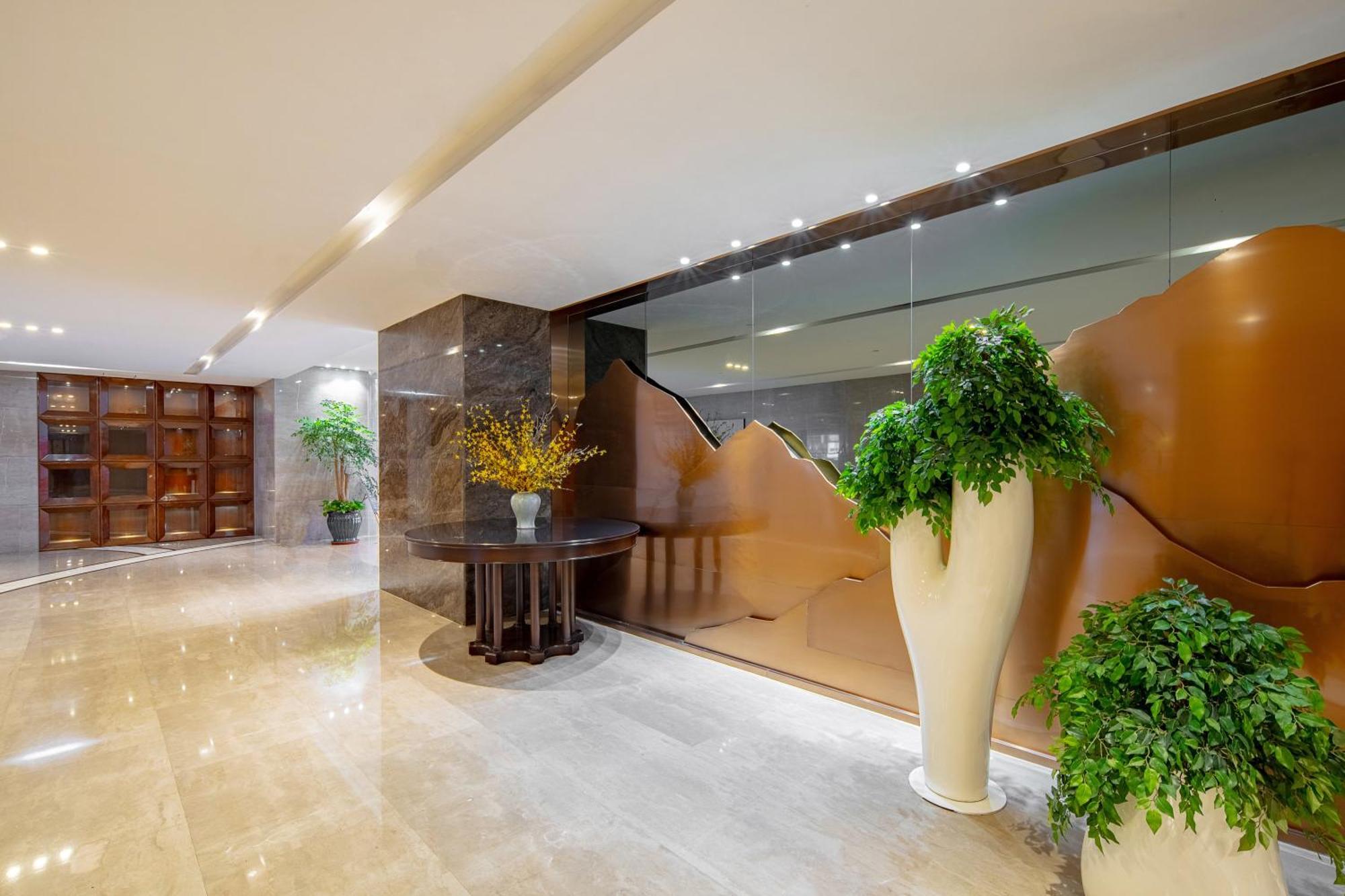 שנג'ן Wan Yue Grand Skylight Hotel מראה חיצוני תמונה