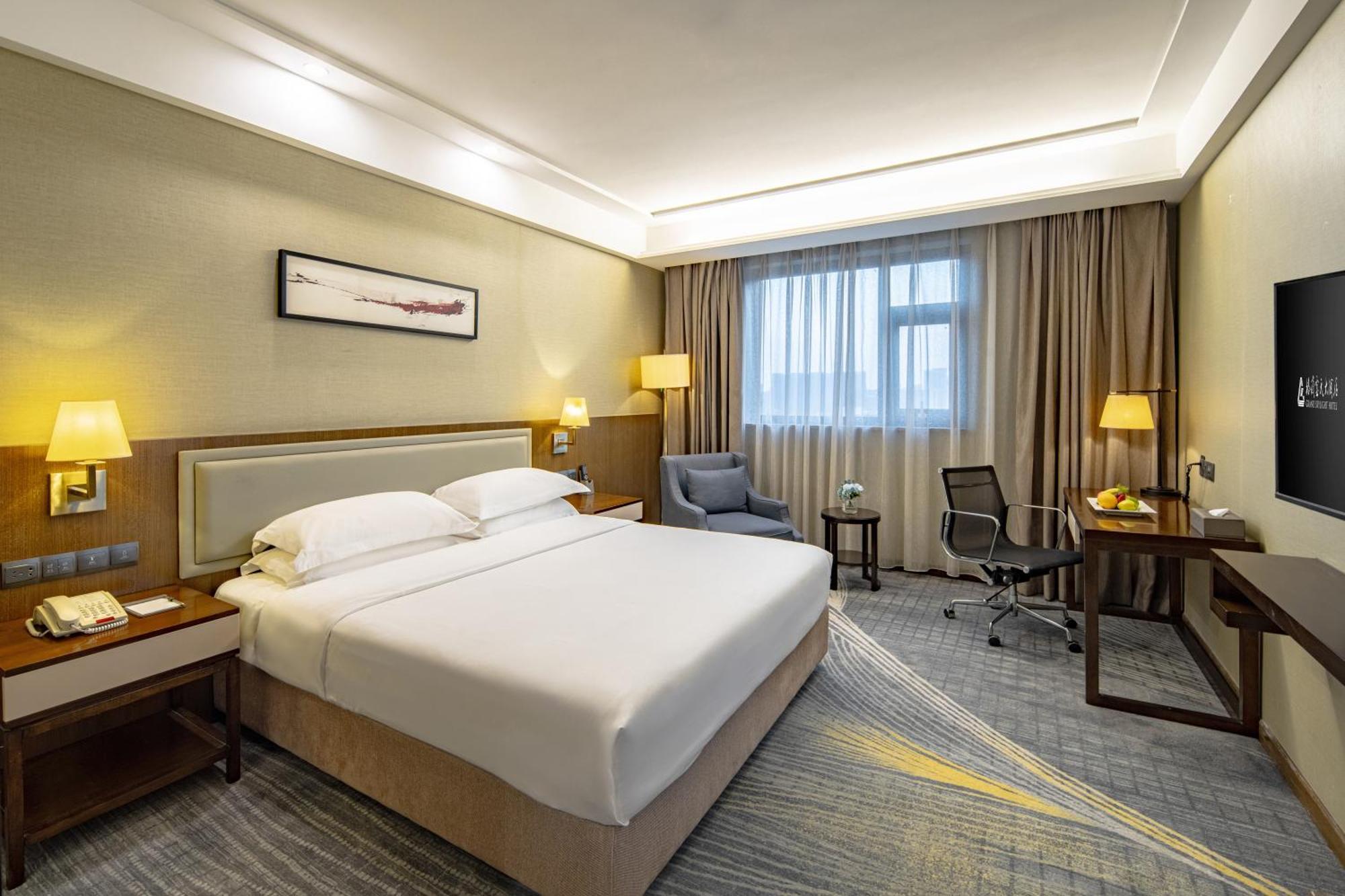 שנג'ן Wan Yue Grand Skylight Hotel מראה חיצוני תמונה