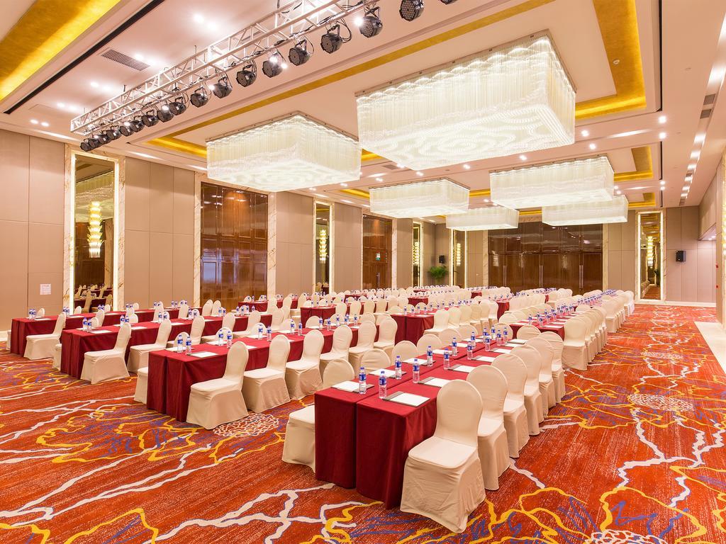 שנג'ן Wan Yue Grand Skylight Hotel מראה חיצוני תמונה