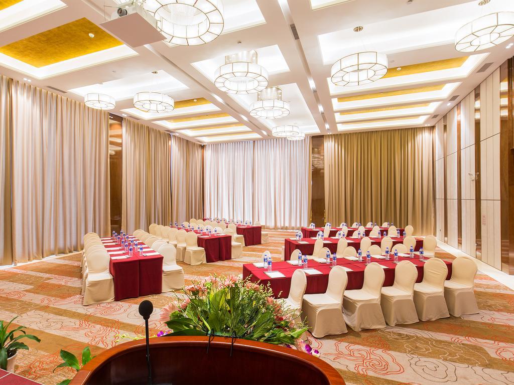 שנג'ן Wan Yue Grand Skylight Hotel מראה חיצוני תמונה