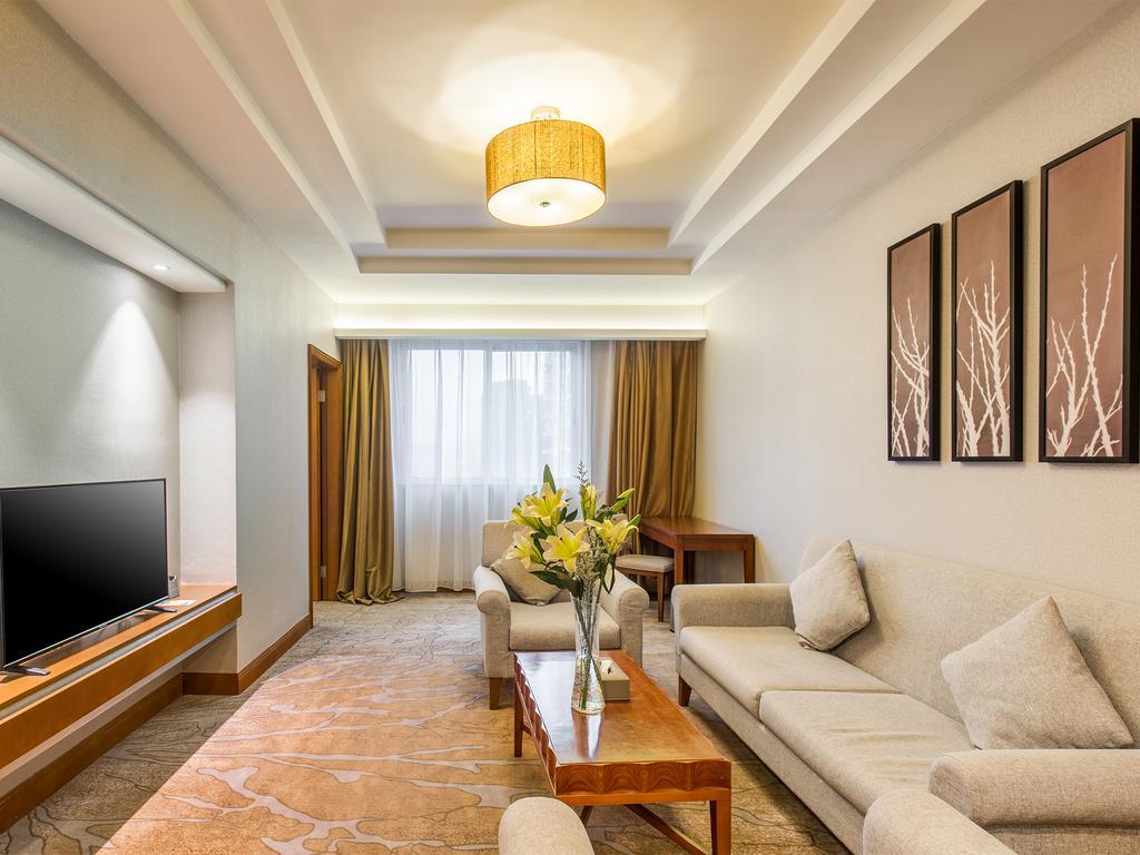שנג'ן Wan Yue Grand Skylight Hotel מראה חיצוני תמונה